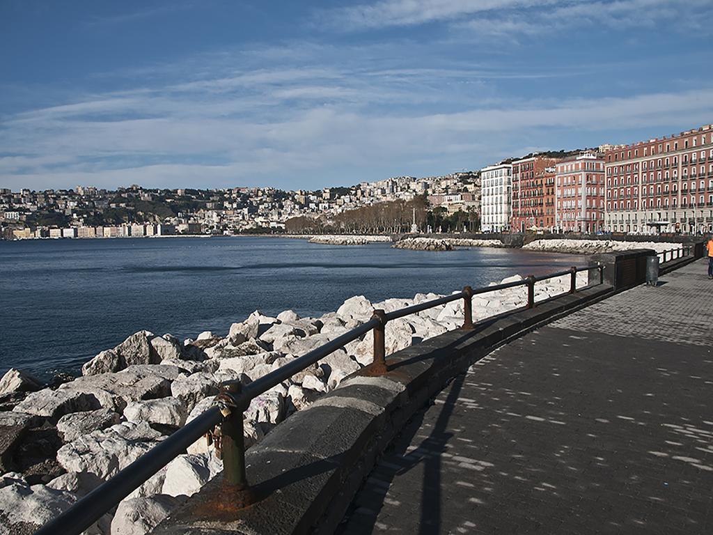 La Piazza Al Vomero Naples Exterior photo